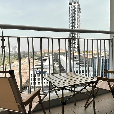 Teega Suites Puteriharbour By Wp Homestay جوهر بهرو المظهر الخارجي الصورة